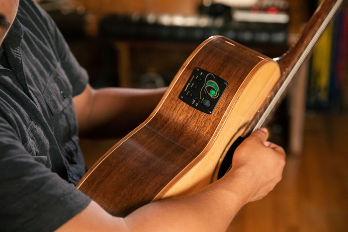 Gitara elektroklasyczna Ortega RCE158MN Natural 4/4 z pokrowcem