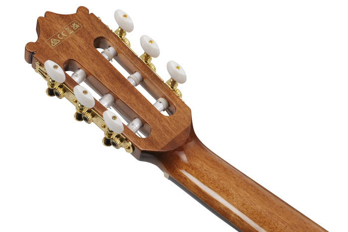 Zestaw gitara elektroklasyczna Ibanez GA5TCE-AM z dedykowanym pokrowcem Ibanez ICB540-BK