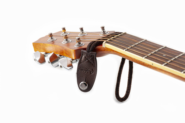 Linka do mocowania pasa gitarowego Strap-Link Pro RightOn brązowa