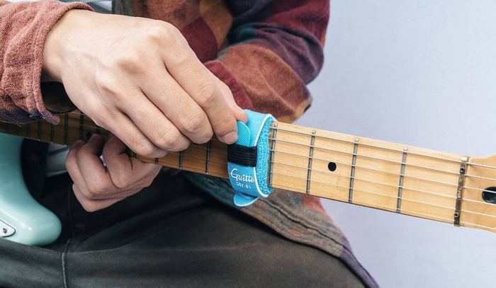 Guitto GGF-02 - opaska tłumiąca do gitary duża