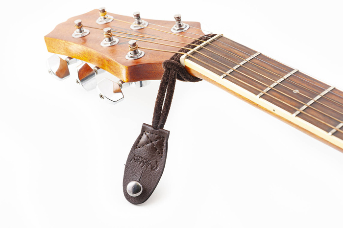 Linka do mocowania pasa gitarowego Strap-Link Pro RightOn brązowa