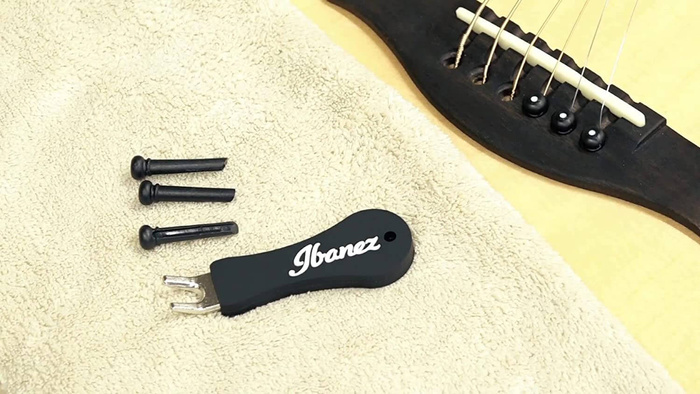 Przyrząd do wyjmowania kołków gitarowych Ibanez IPP10