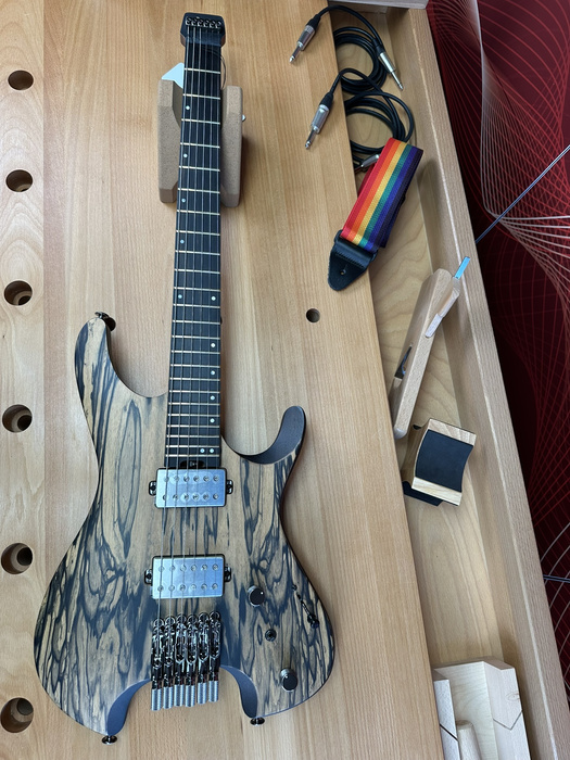 Ibanez Q52PE-NTF Gitara elektryczna headless Quest Series z pokrowcem limitowana edycja