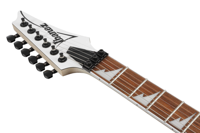 Zestaw gitara elektryczna Ibanez RG450DXB-WH biała z combo gitarowym Peavey RAGE 258