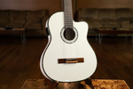 Gitara elektroklasyczna Ortega RCE145WH biała 4/4 z pokrowcem
