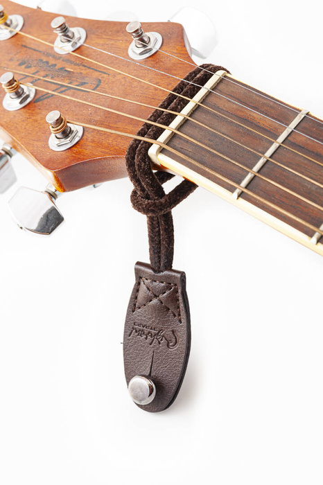 Linka do mocowania pasa gitarowego Strap-Link Pro RightOn brązowa