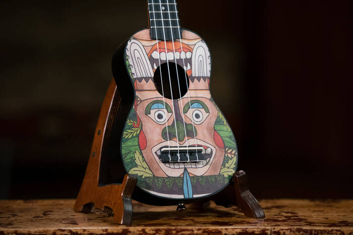 Zestaw ukulele sopranowe Ortega K2-TM Keiki ABS Totem SET z akcesoriami